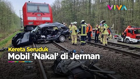 RUSAK PARAH! Kereta Tabrak Mobil yang Terobos Palang Pintu di Jerman