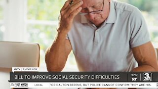 Rep. Cindy Axne unveils legislation to help Iowans on Social Security