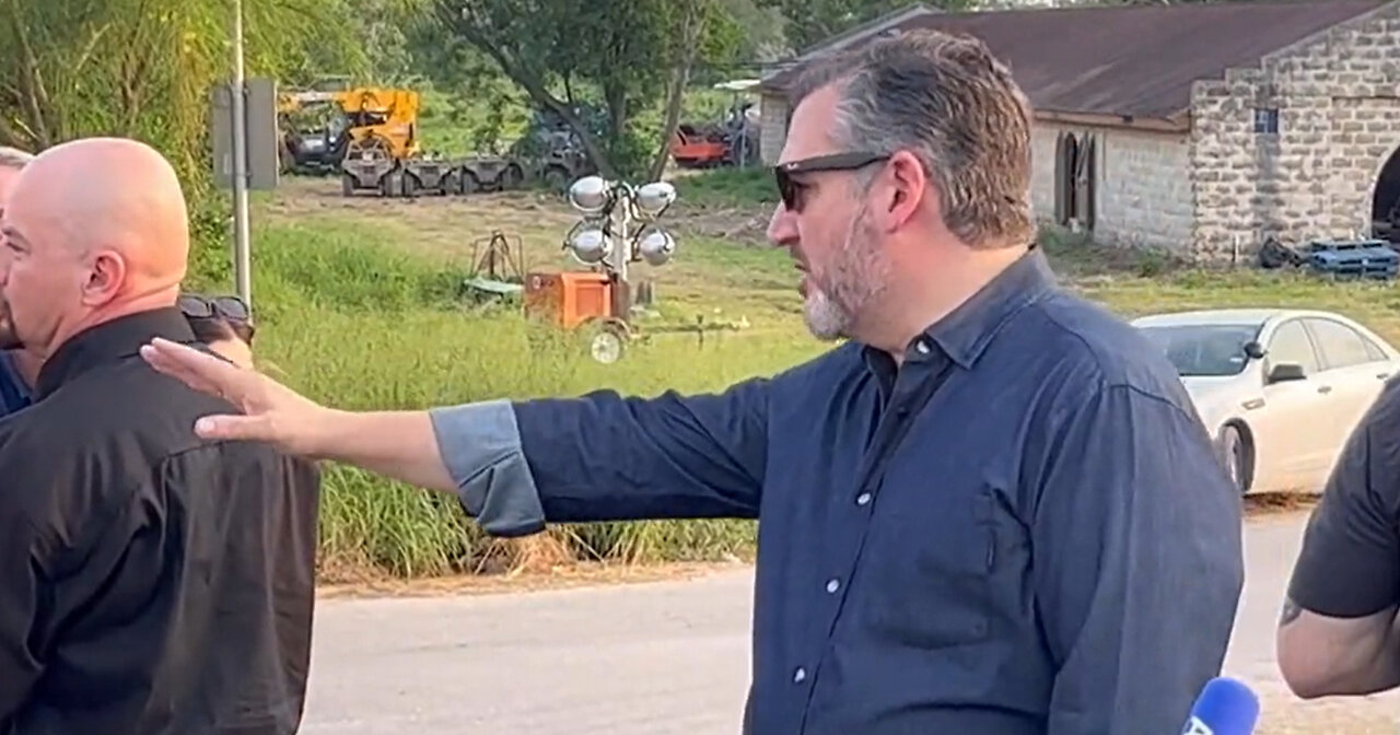 Reporter Presses Sen. Cruz What GOP is Doing to Fix Border. Immediately Regrets It.
