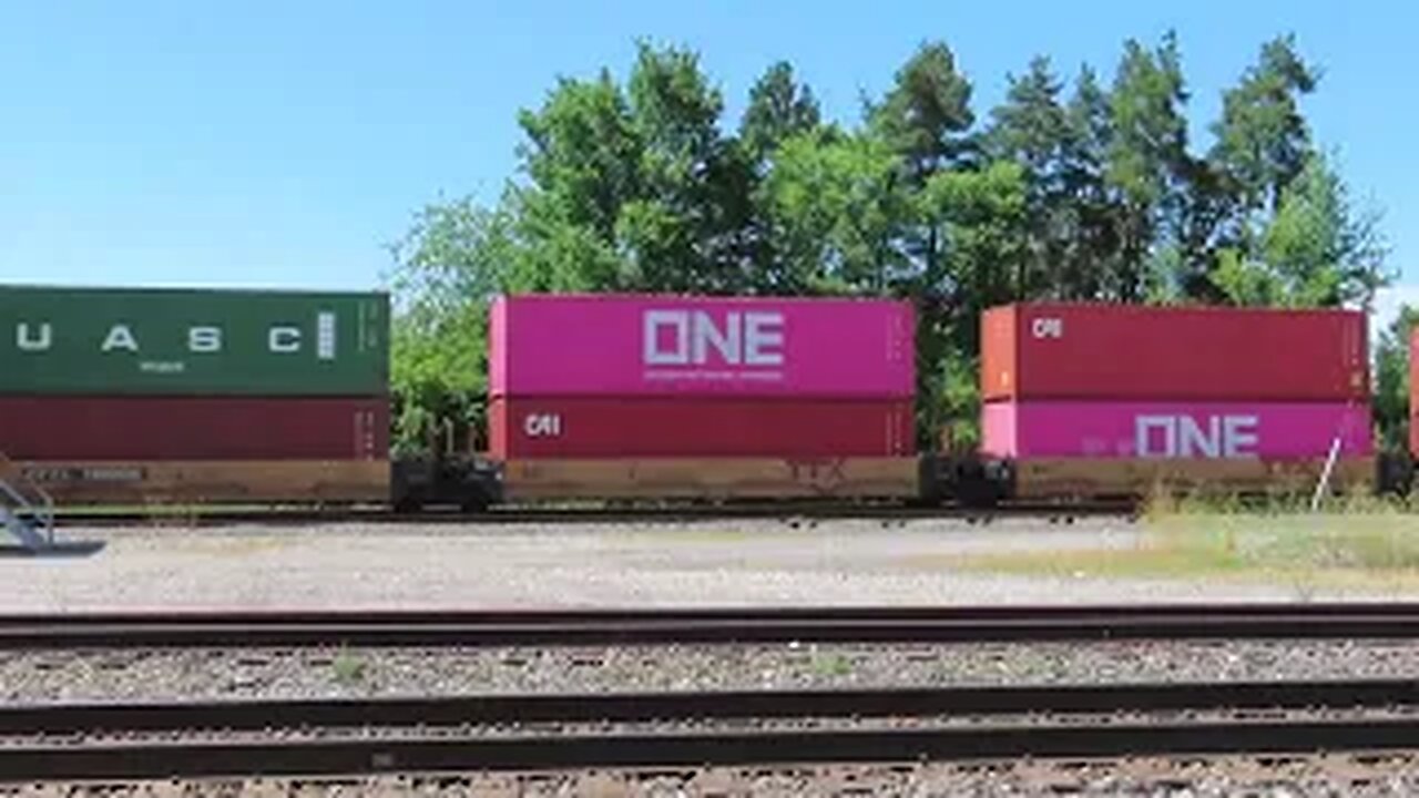 Norfolk Southern Intermodal Train from Berea, Ohio July 9, 2022