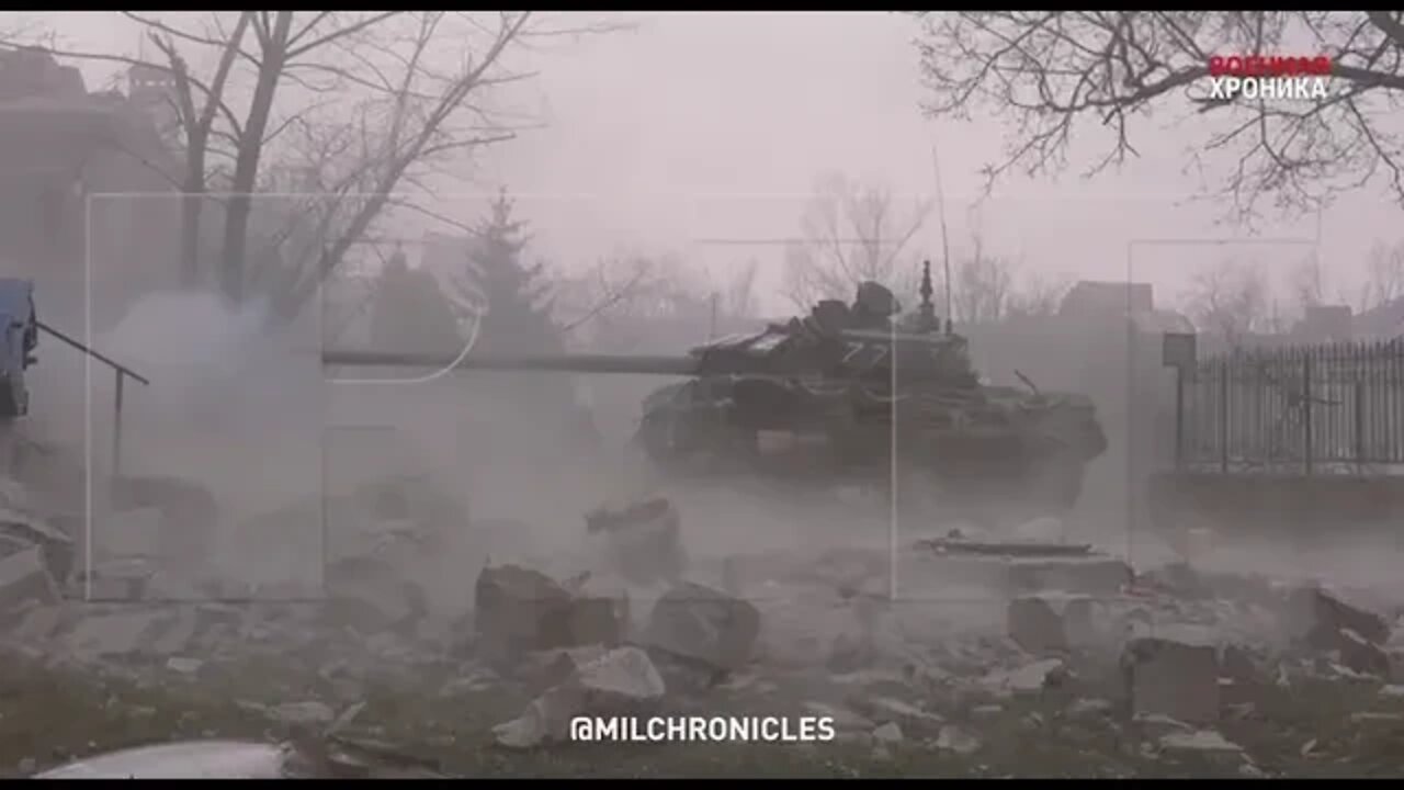 DPR Tank Crew Firing On Positions Of The Azov Battalion Who Has Set Up In Residential Buildings