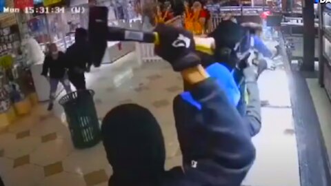 Shoplifters Smash Displays At San Jose Jewelry Store
