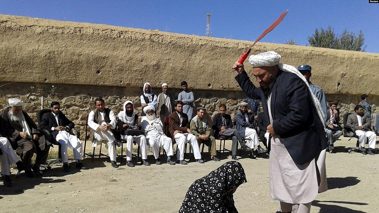 Public flogging of women in Afghanistan😣👎🤦‍♂️