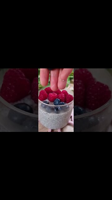 Want to try Kim Kardashian's famous chia pudding? 😋 #shorts