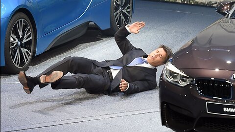 BMW CEO Collapses on Stage