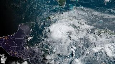 Wild footage of Hurricane Beryl Barreling Through Jamaica...