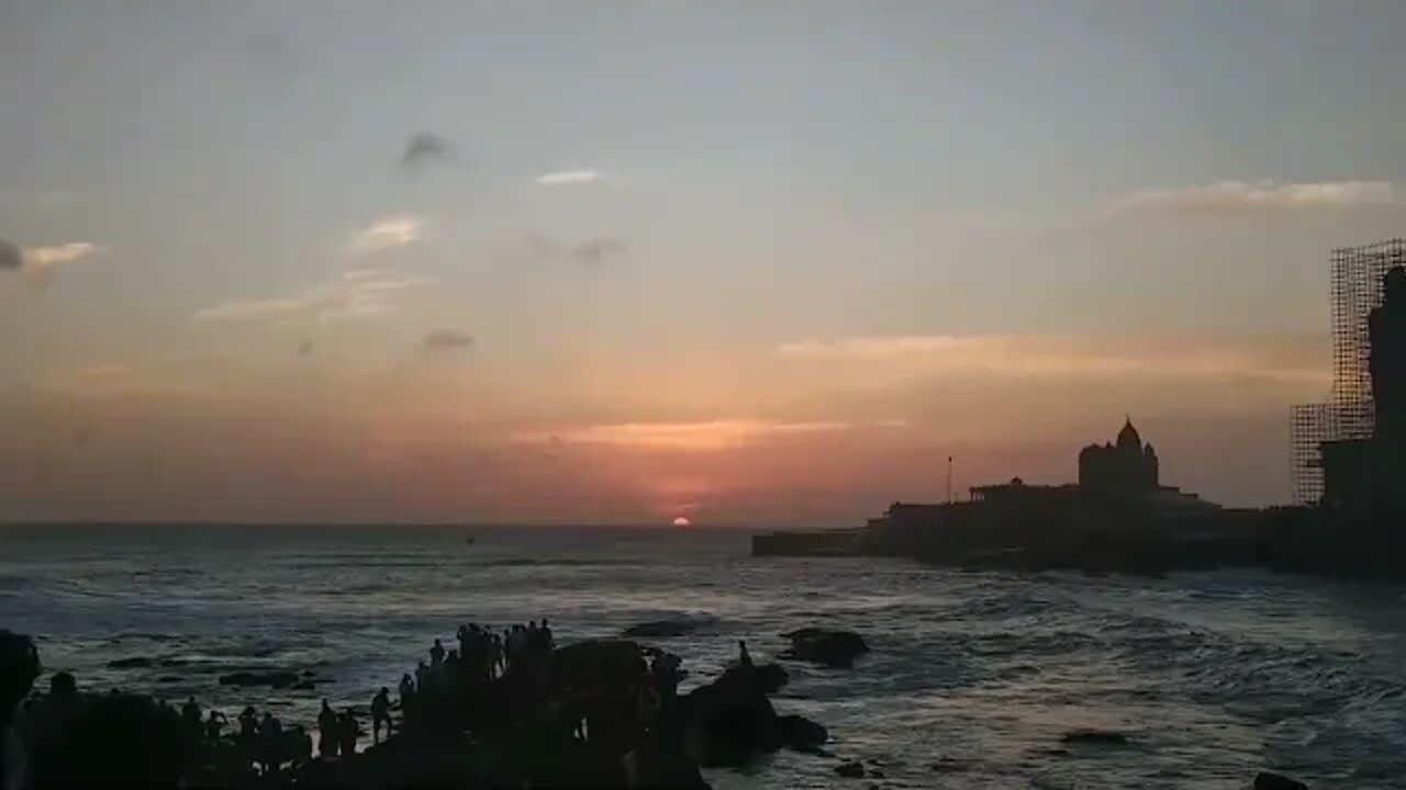 Kanyakumari তে সূর্য ওটা দেখতে এলাম