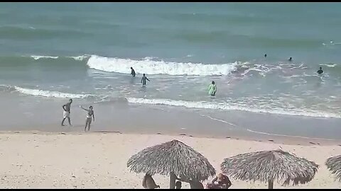 Meu amigo Luciano Freitas Barros na Praia de Canoa Quebrada