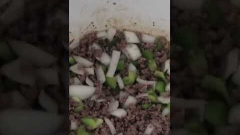 NOSTALGIC Grandma’s Goulash #recipe - Six Sisters' Stuff