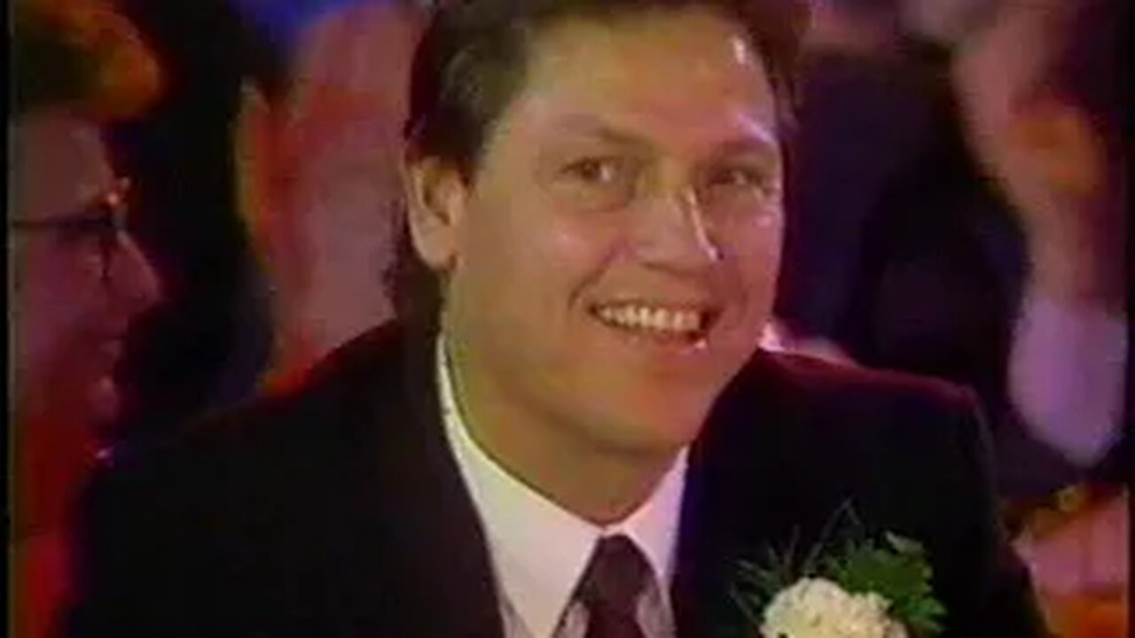 1989 - March of Dimes Honors Carlton Fisk as White Sox Player of the Year