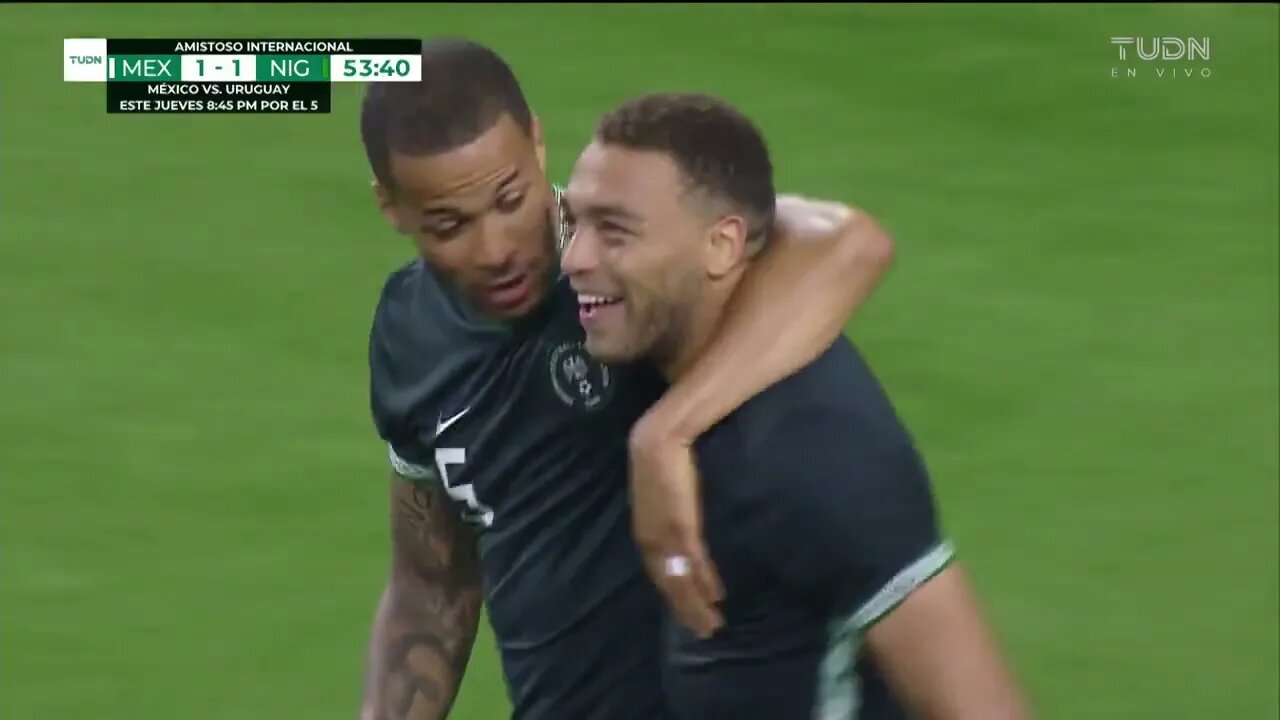 Cyriel Dessers met zijn eerste interland doelpunt voor Nigera, maakt de gelijkmaker tegen Mexico 1-1