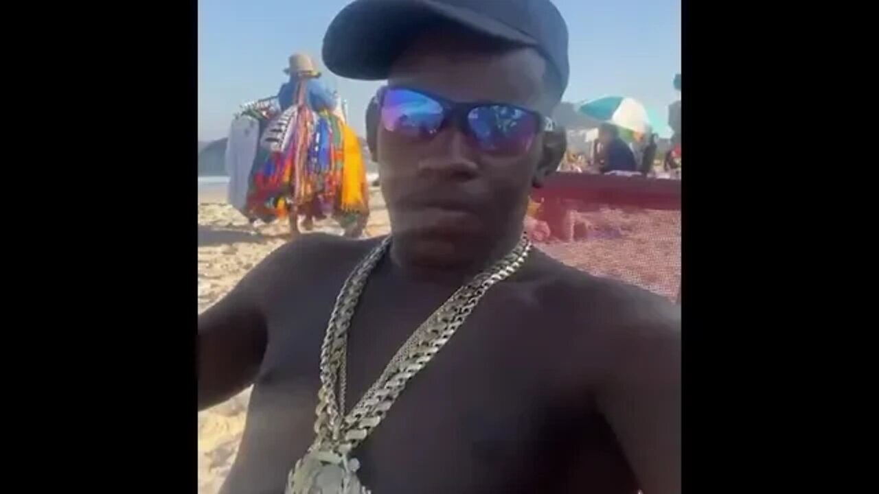 PITBULL TA NA PRAIA BEBE [ PITBULL TA NA PISTA ] COLA AI EM COPACABANA [ RINDO ]