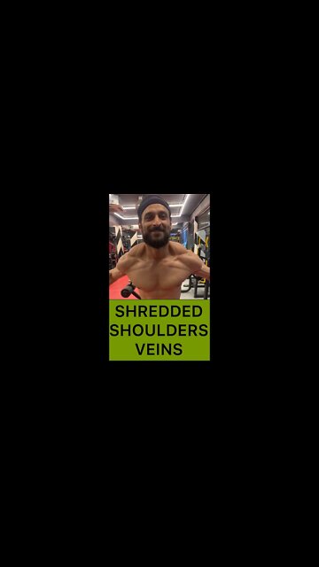 CHECK OUT SHREDDED SHOULDERS #shorts #youtubeshorts