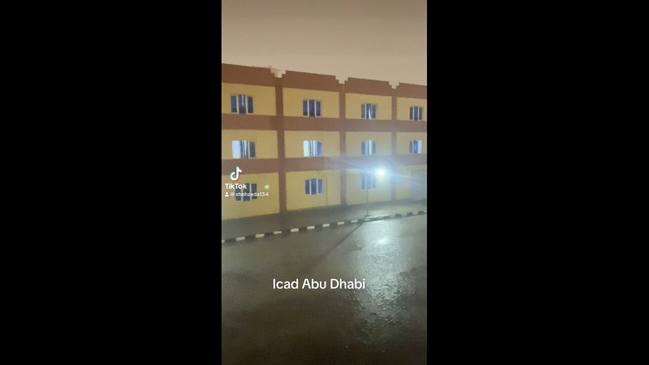 Rain in Abu Dhabi