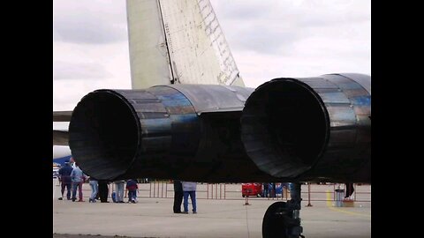 Between 1986 and 1988, the P-42, flown in several flights by Victor Pugachev, Nikolai Sadovnikov...