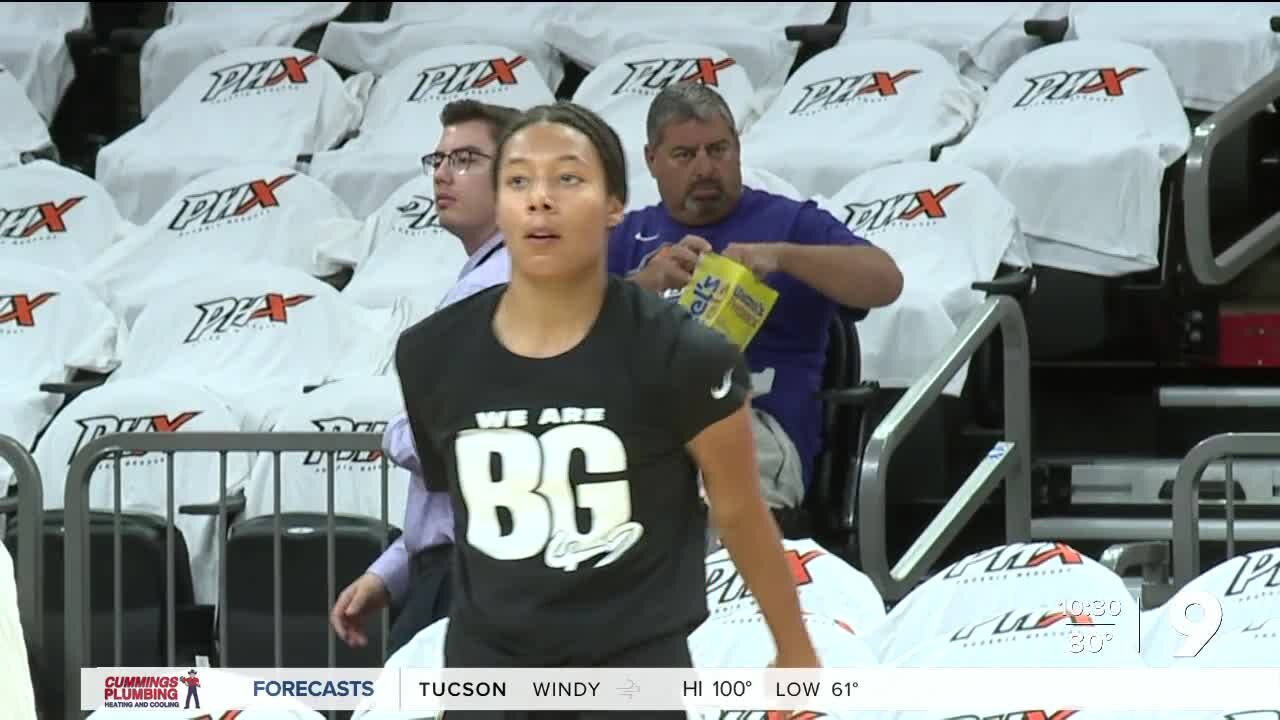 Sam Thomas makes WNBA debut