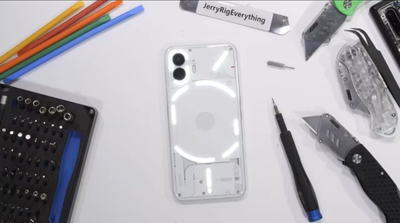 Nothing phone 2 TEARDOWN