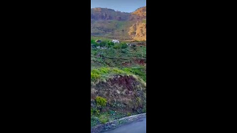 This Yemen, with its beauty and stunning nature, is an enjoyable sight, my friends