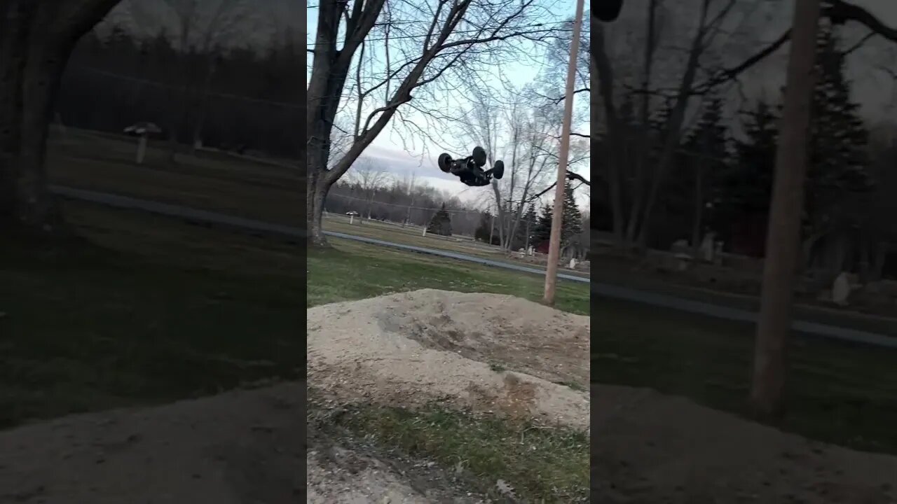 So greasy!! Outcast 4s nailing some perfect backflips.