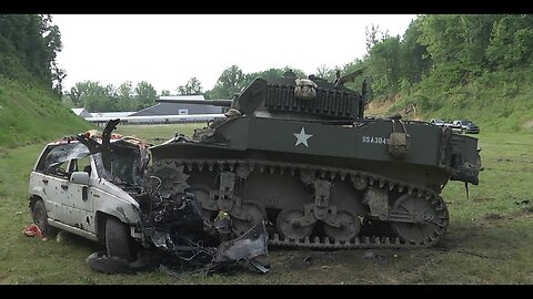 FPSRussia Goes to Whitecastle - In a tank...