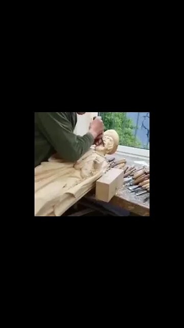 Резчик по дереву