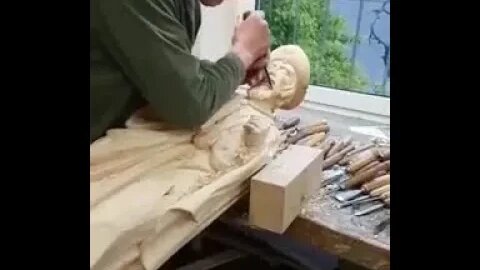 Резчик по дереву