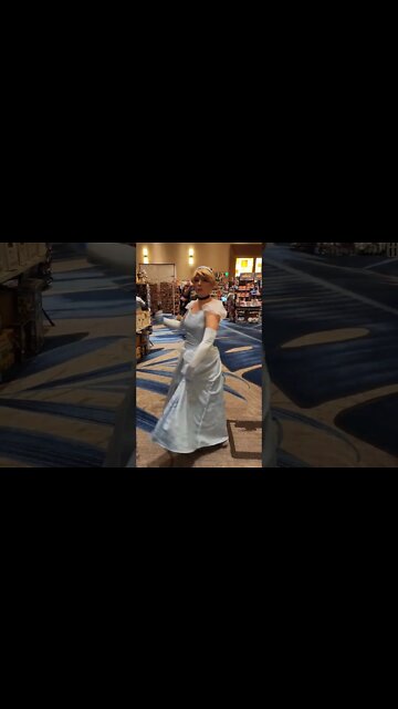 Cinderella Cosplay | Fanboy Expo Orlando | Disney Princess