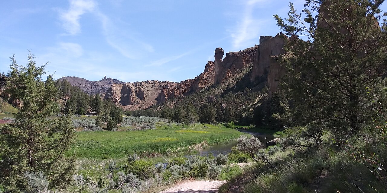 A SMITH ROCK STATE PARK SAMPLER