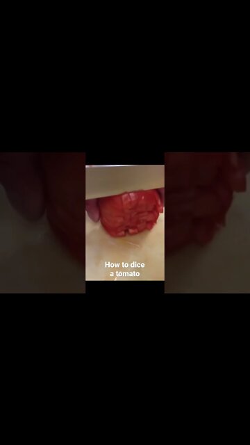 How to dice a tomato correctly by a chef￼