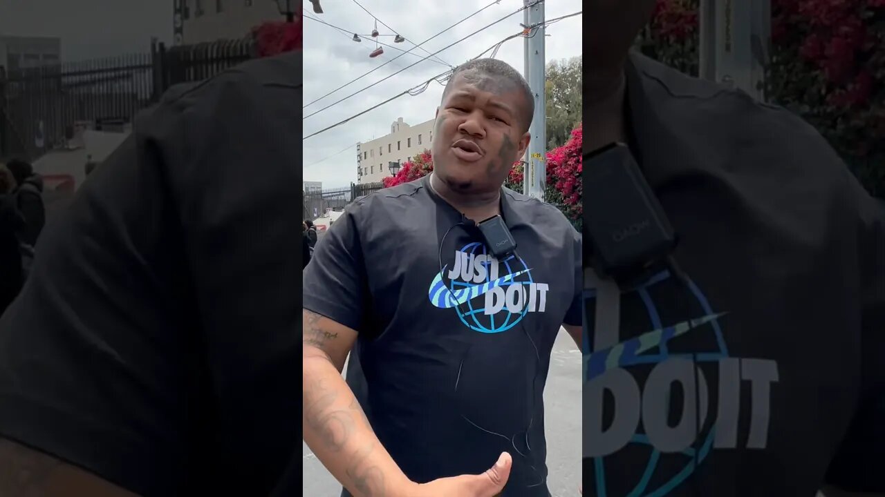 Crip Mac Feeding the Homeless on Skid Row #dominos #dominospizza @dominos ​@cripmac55nhc