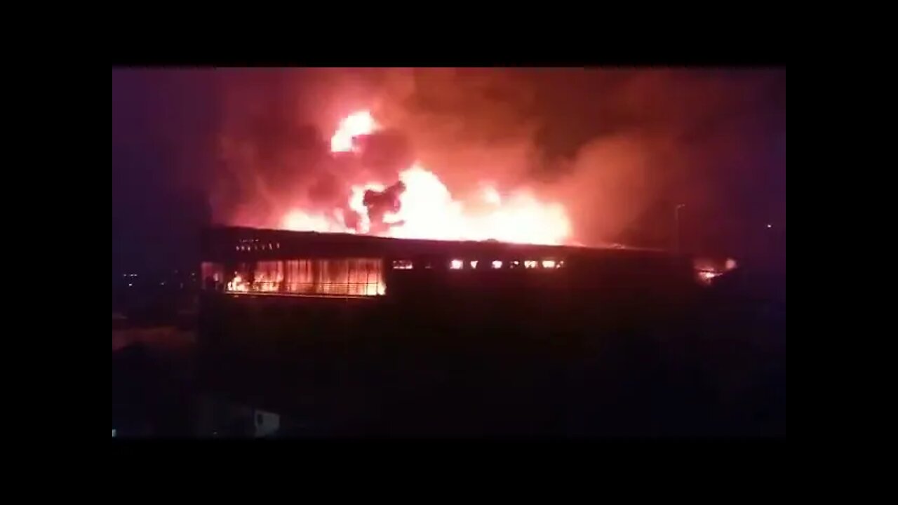 SA Riots (Haspak factory goes up in flames)