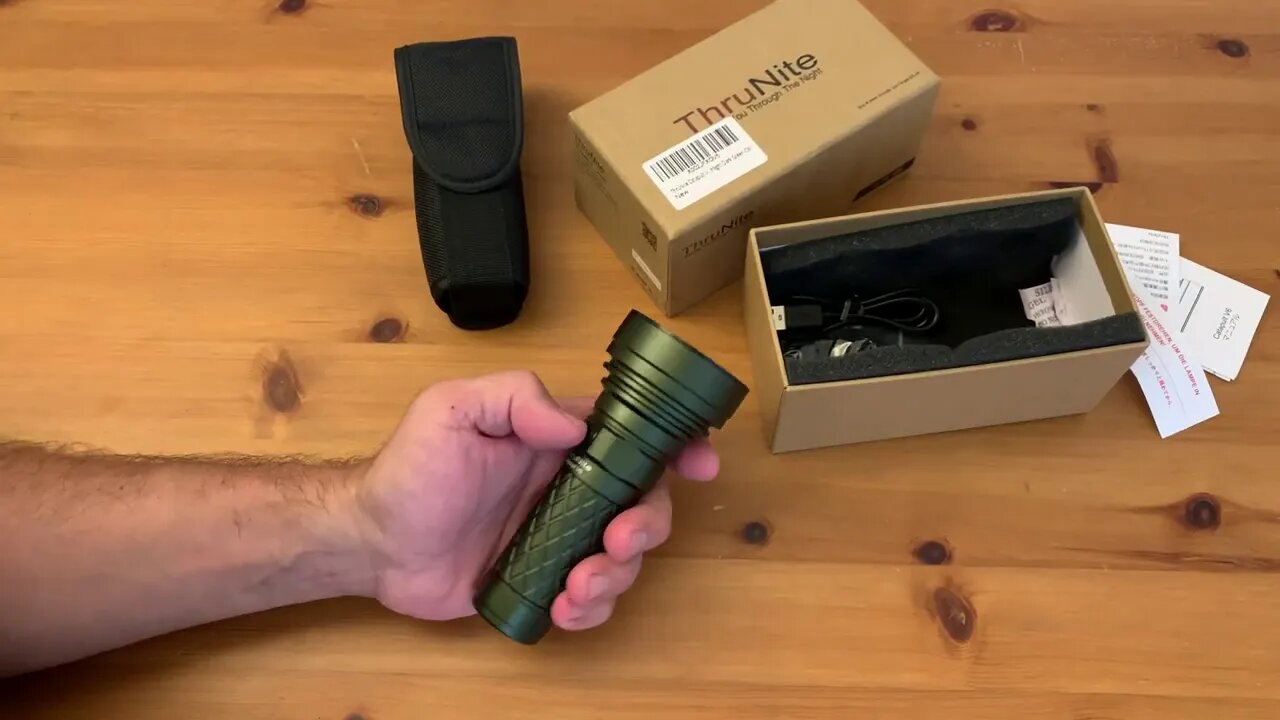 ThruNite Catapult V6