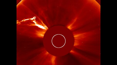 GIANT SOLAR FLARES ARE BEING EJECTED FROM THE SUN - FLARES THAT CAN TAKE OUT THE POWER GRID