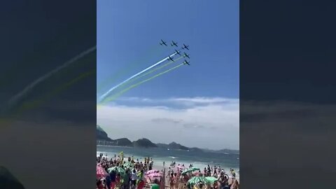 ESQUADRILHA DA FUMAÇA NO RIO DE JANEIRO .muito lindo 7 de setembro