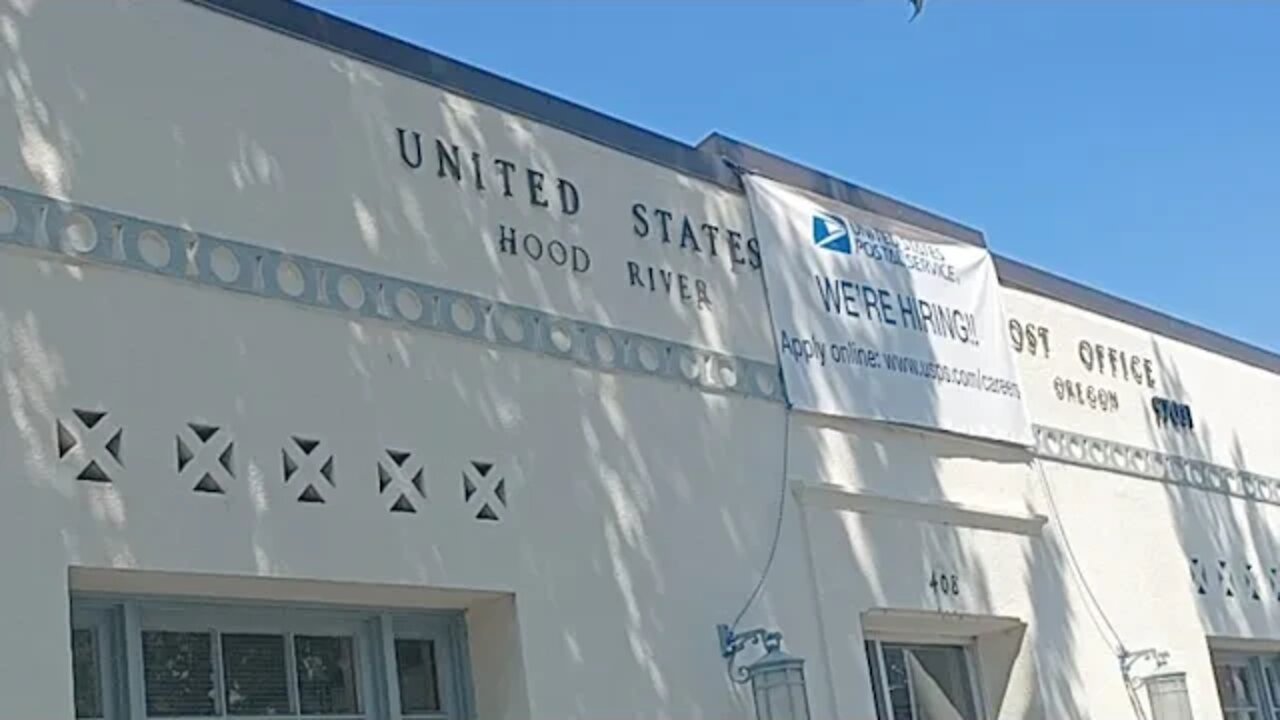 First Amendment Audit Of USPS In Hood River Oregon