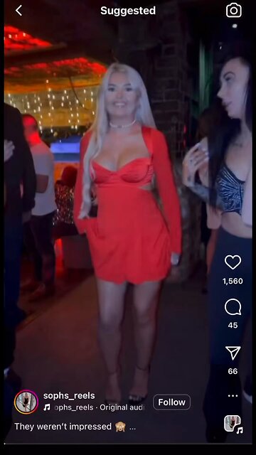 🚨 WILD: Woman Tries to Hand Her Panties to a Random Man at a Club—and He REJECTS Her!