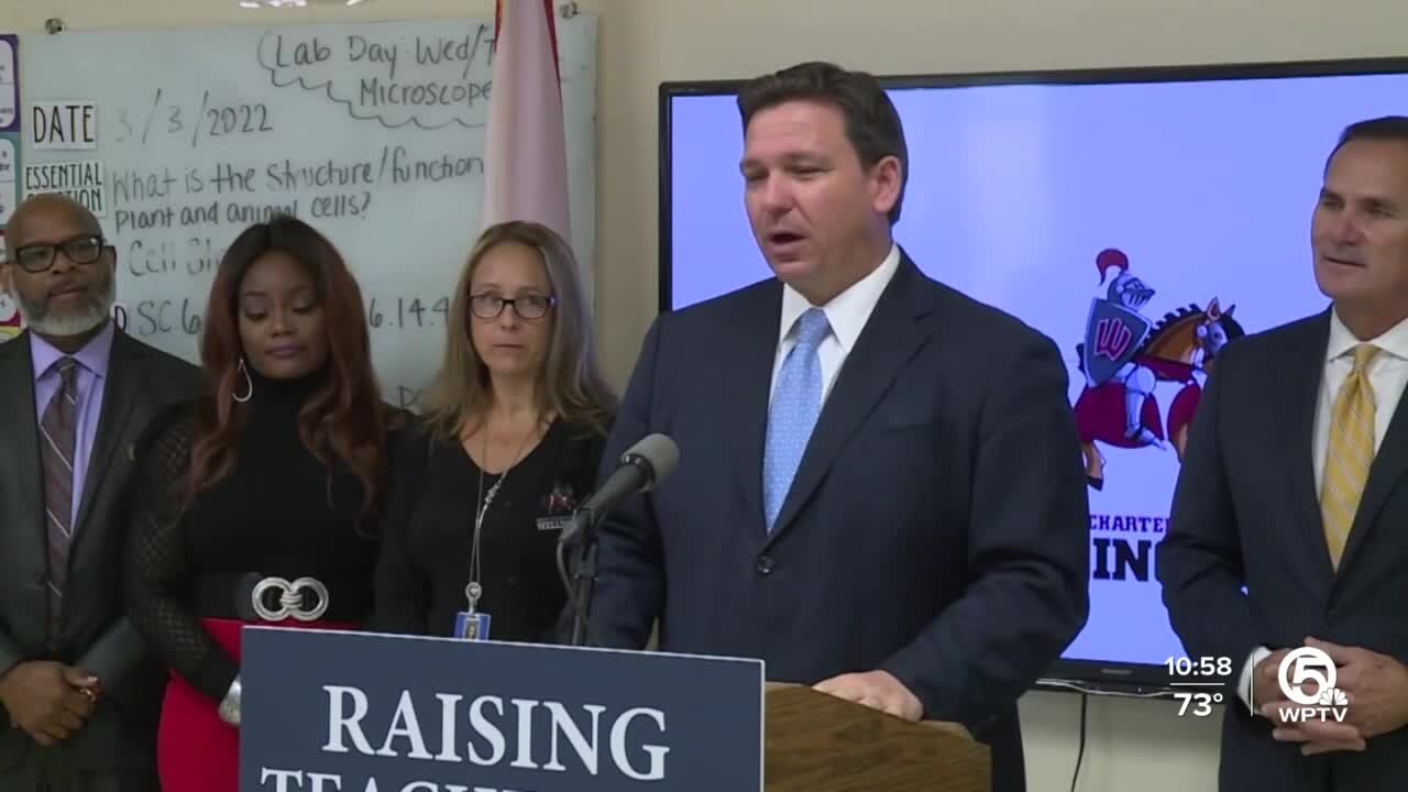 Florida's governor approves $800 million to increase teacher pay