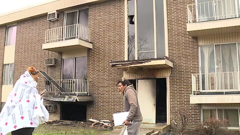 Maple Heights apartment fire displaces 25 residents