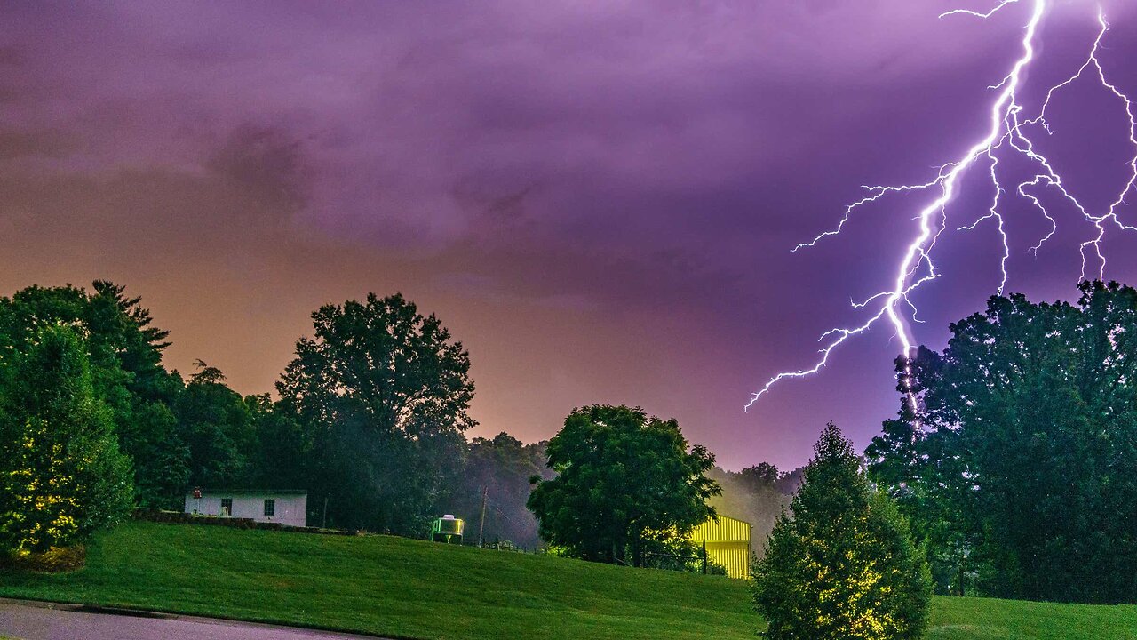 'Furious' lightning seen when storm hits Ohio