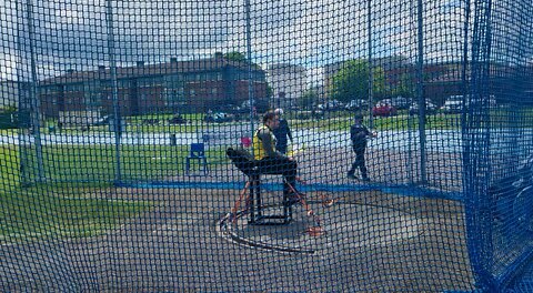 seated club throw