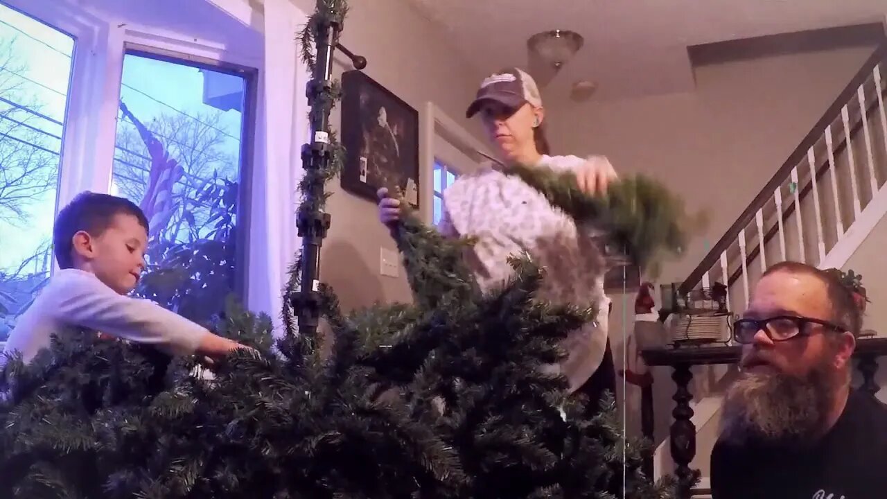 Home Video: Oh Christmas Tree