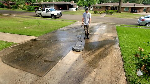 He came RUNNING out after CHANGING HIS MIND to let me TRANSFORM his DIRTY DRIVEWAY into a CLEAN ONE