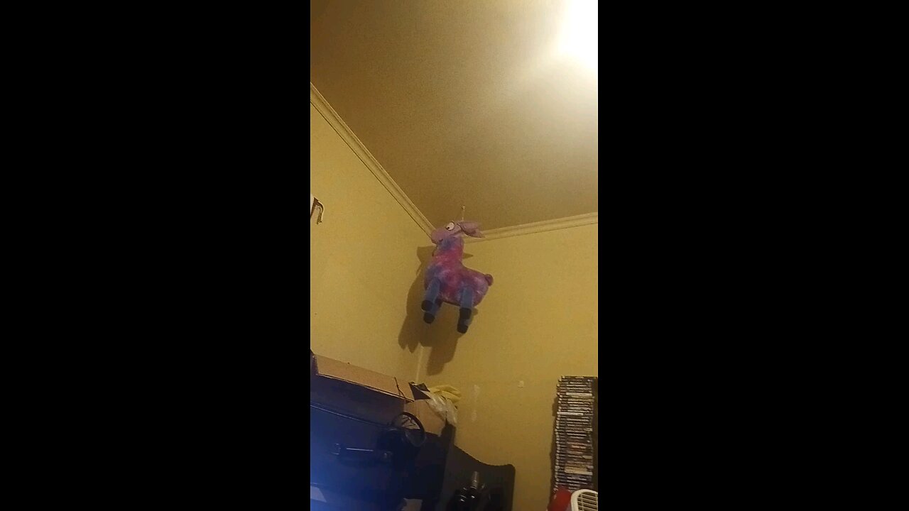 scary fortnite llama moving in the air on the ceiling from the ceiling fan 🪭