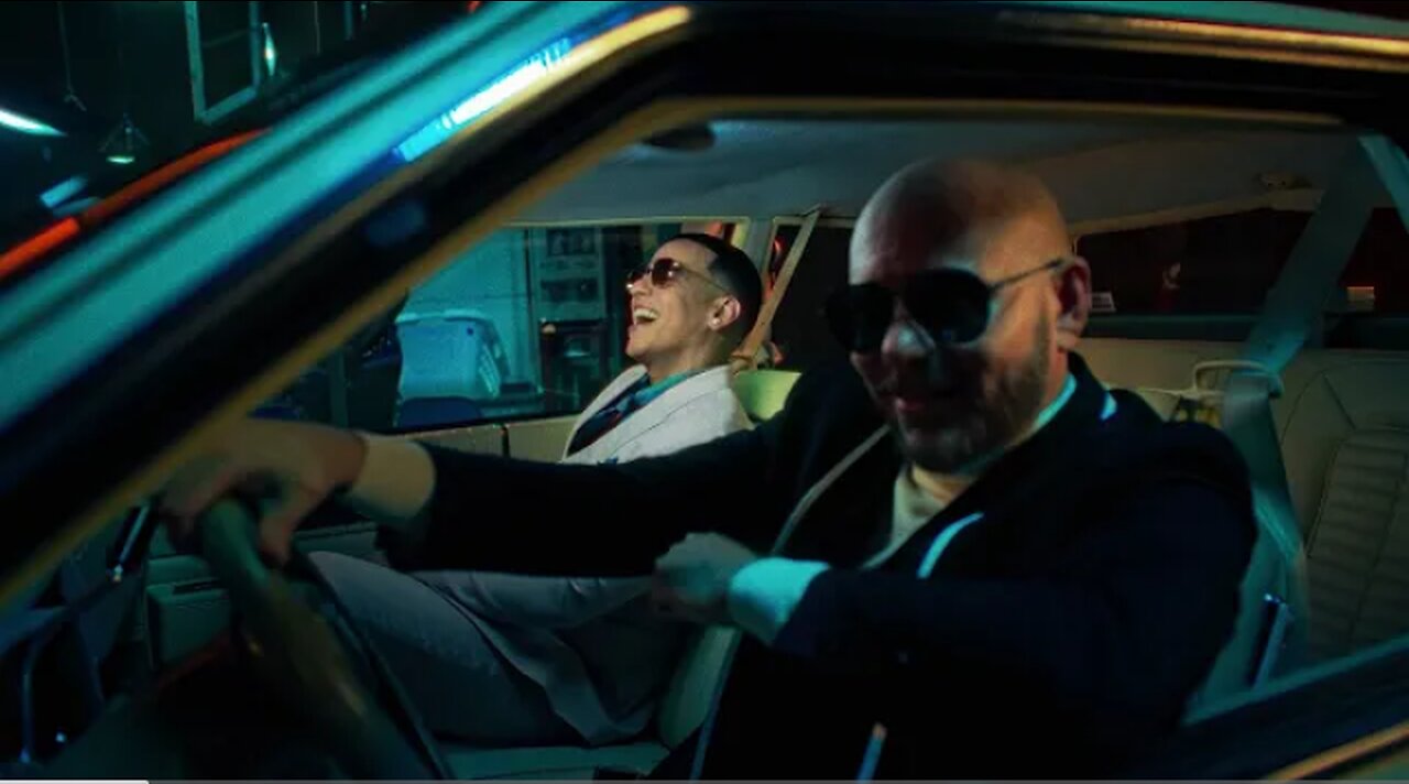 Daddy Yankee x Pitbull - Hot (Official Video)