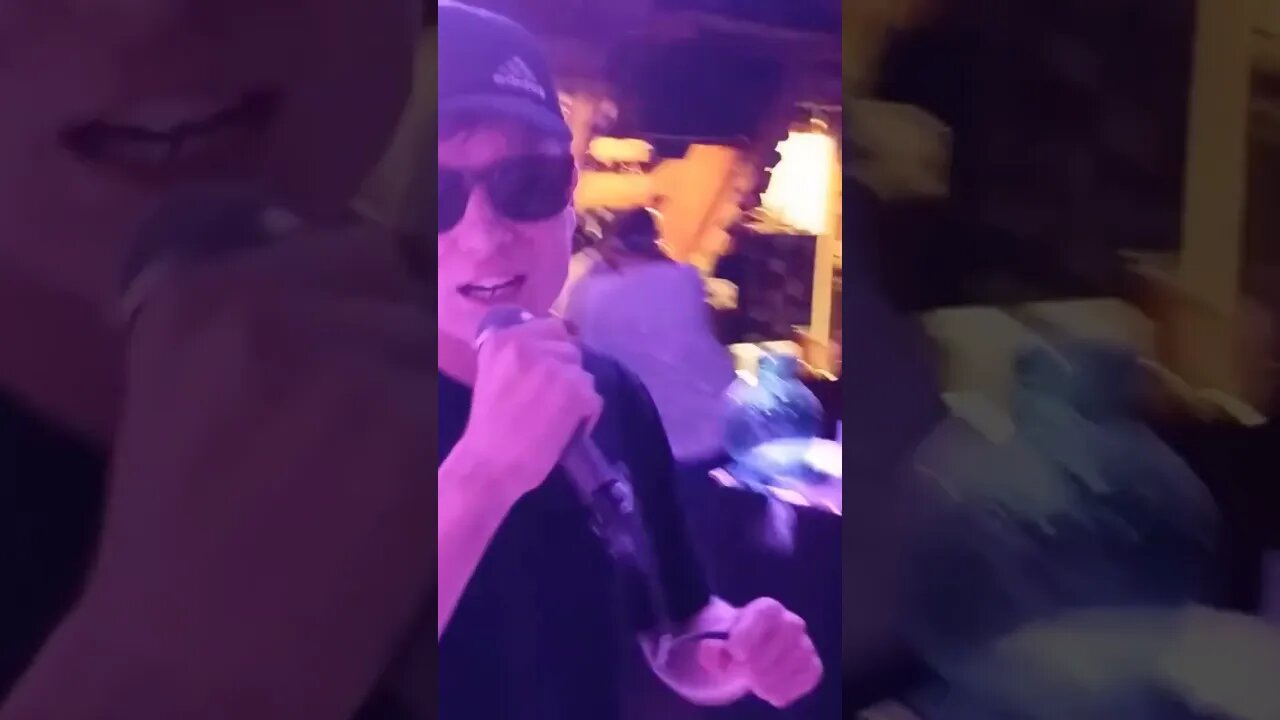 she was vibing to it 🤣 #shorts #rap #fypシ