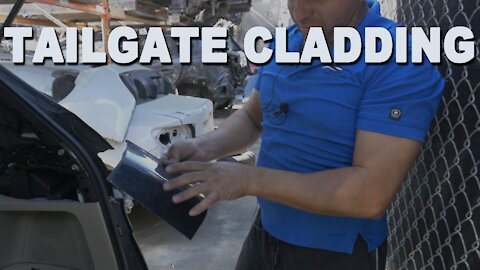How to Remove a Rear Tailgate Cladding Moulding - 2006 Subaru Tribeca