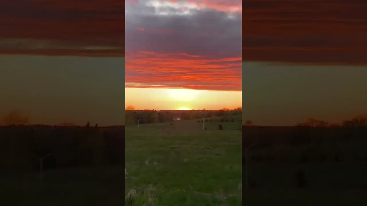 Orange sky and clouds 🧡