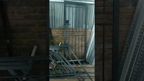 PEMBUATAN PAGAR TANGGA BESI BAJA RINGAN YANG MURAH