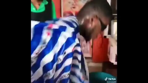 kya barber h iske baad kisi k baal kaatne se pehle 100 baar sochega pani maru ya nahi
