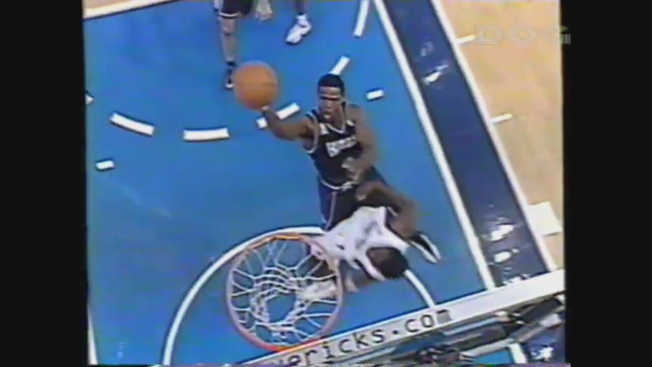 Chris Webber Highlights @ Mavericks, 2001-02. 28 Points 6 Ast.